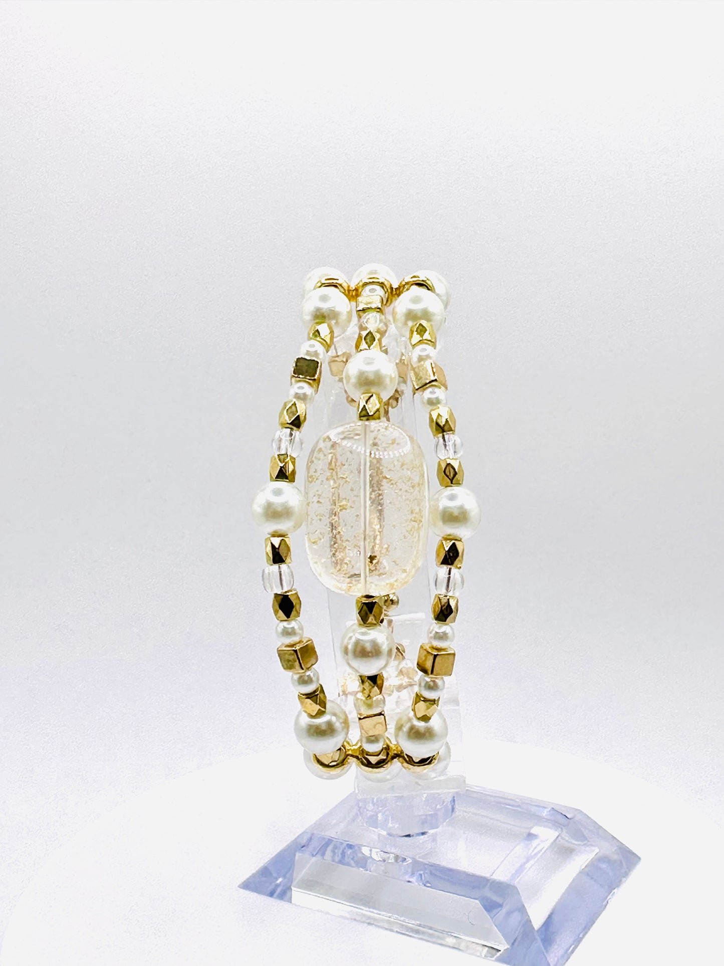 Pearly Gold leaves quartz